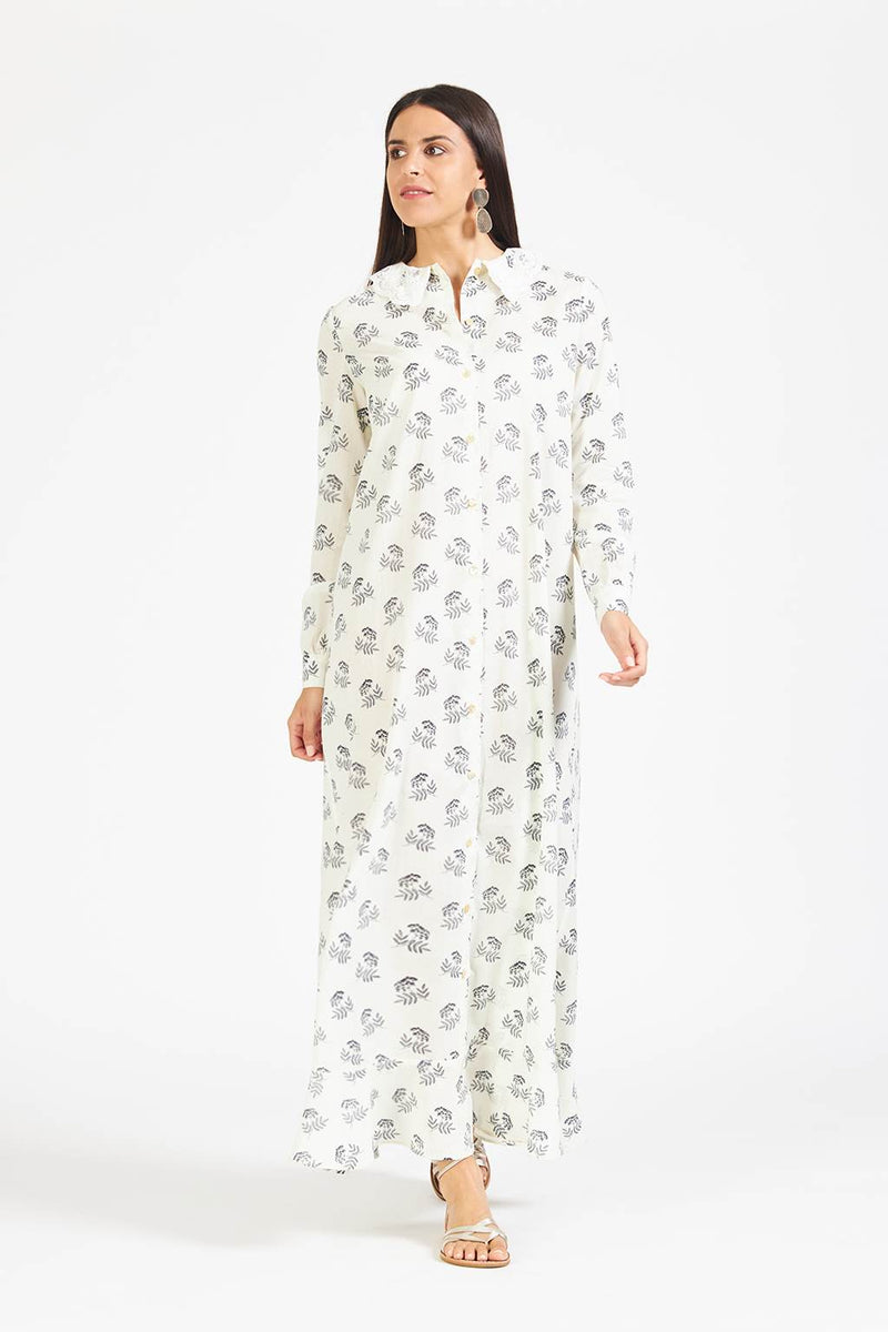 Millenee Off-whit long shirt dress with pattern