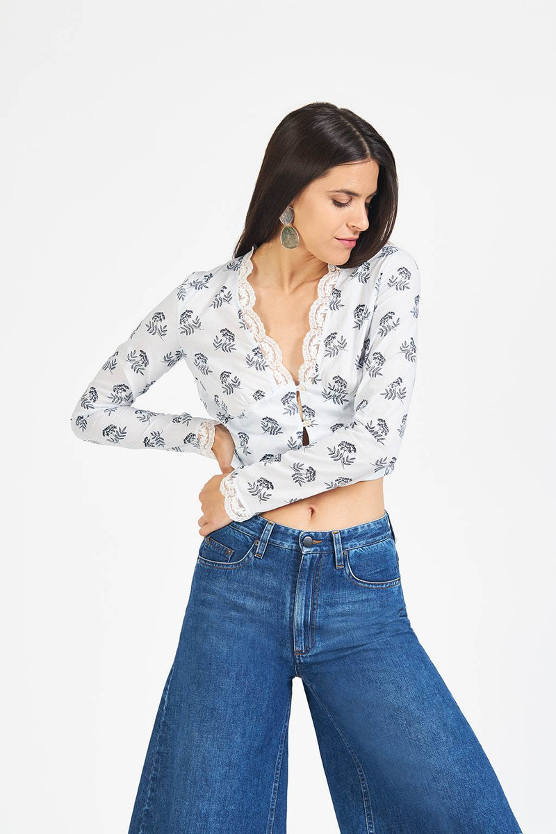 Millenee White crop blouse with all-over pattern